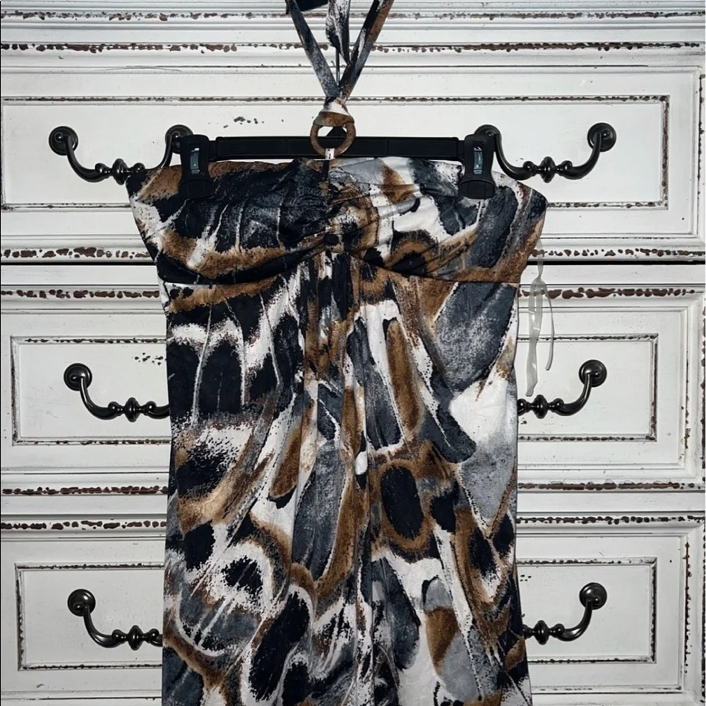 Like new! 🤎🖤🤍 Juniors halter dress Size M